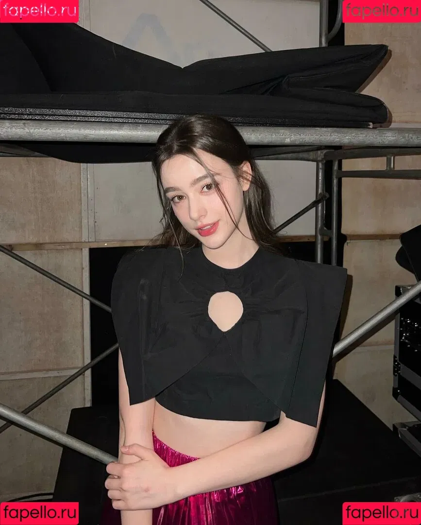 Dasha Taran Onlyfans Photo Gallery 