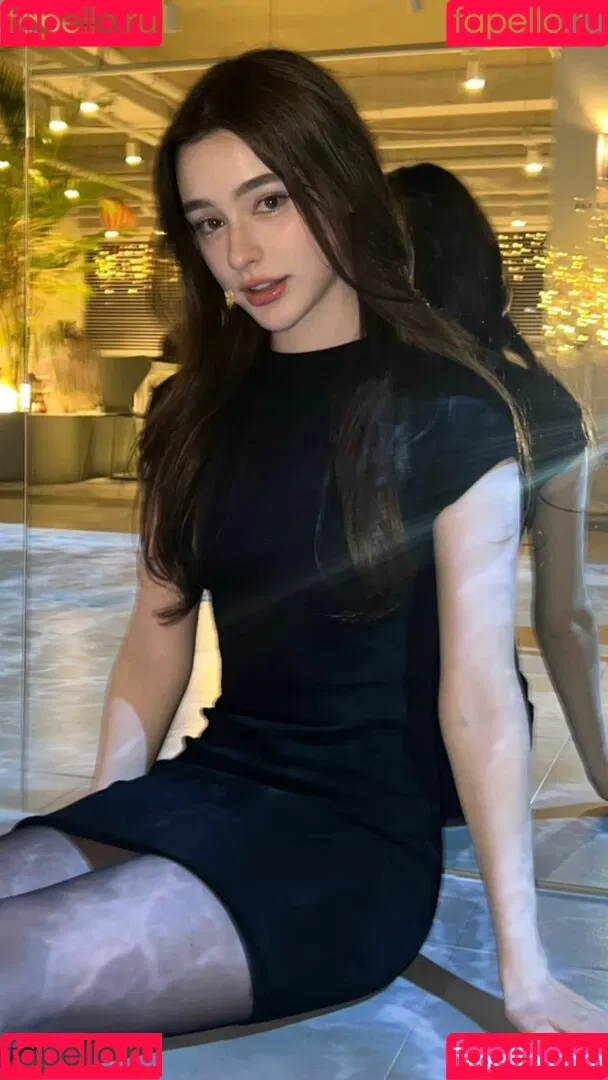 Dasha Taran Onlyfans Photo Gallery 