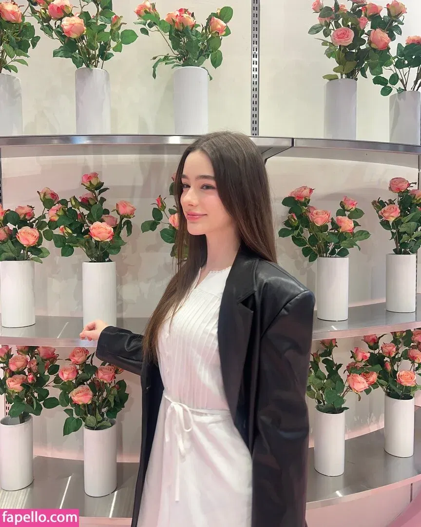 Dasha Taran Onlyfans Photo Gallery 