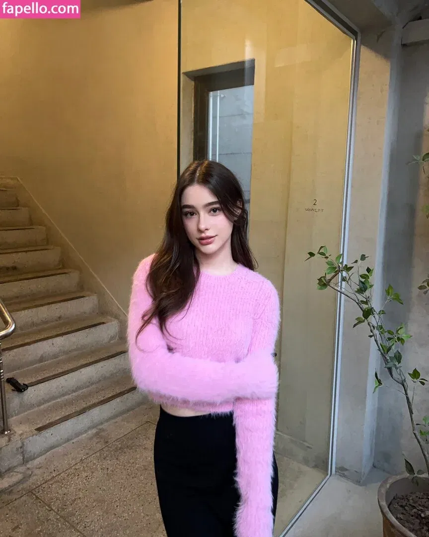 Dasha Taran Onlyfans Photo Gallery 