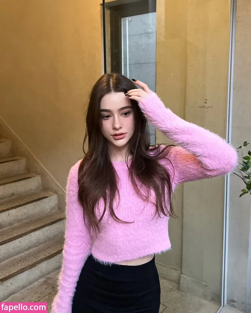 Dasha Taran Onlyfans Photo Gallery 