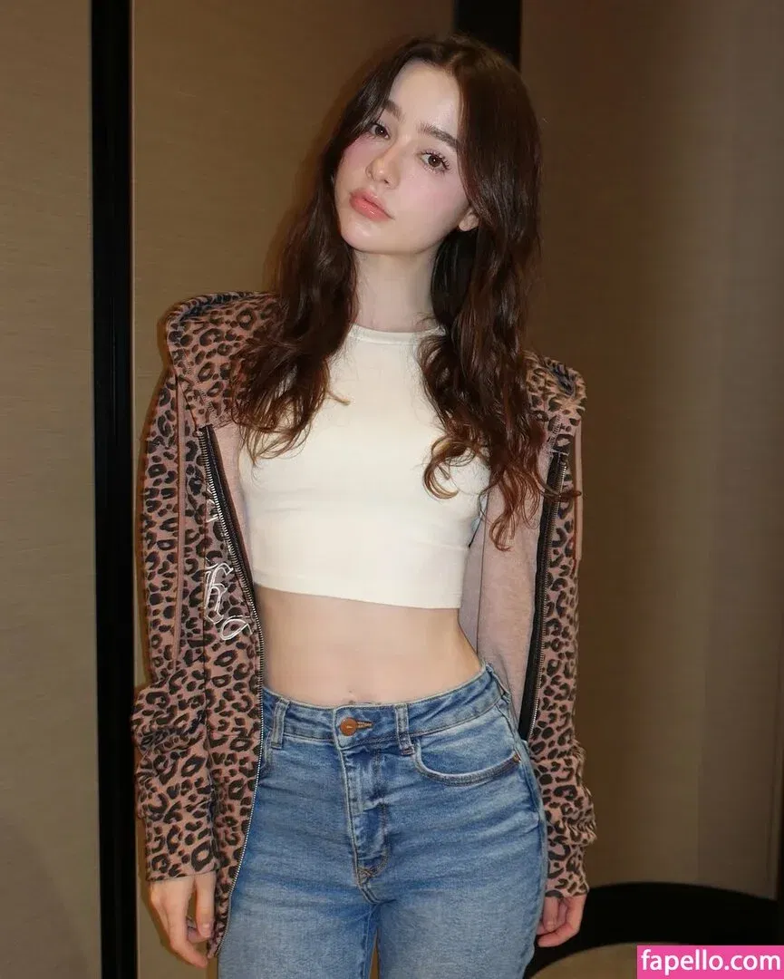 Dasha Taran Onlyfans Photo Gallery 