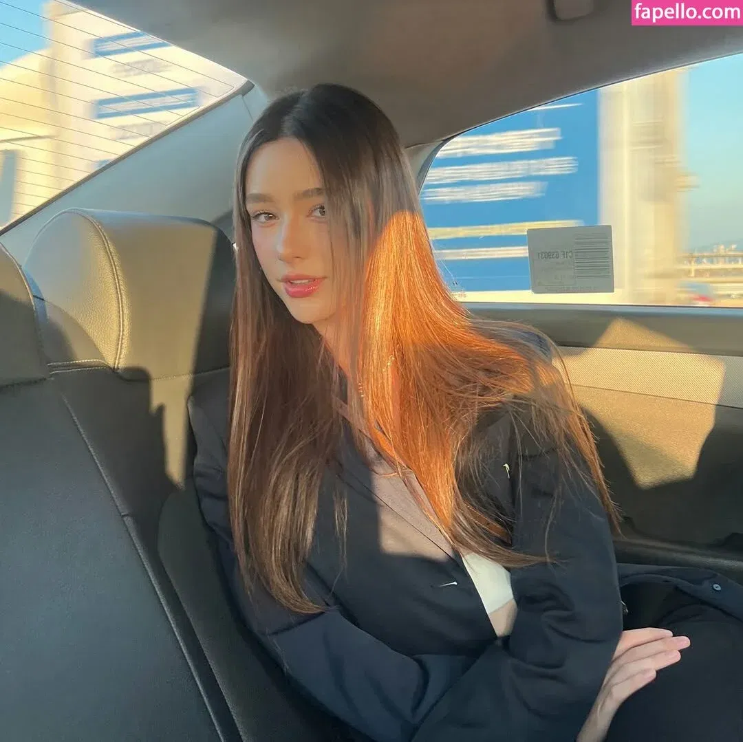 Dasha Taran Onlyfans Photo Gallery 