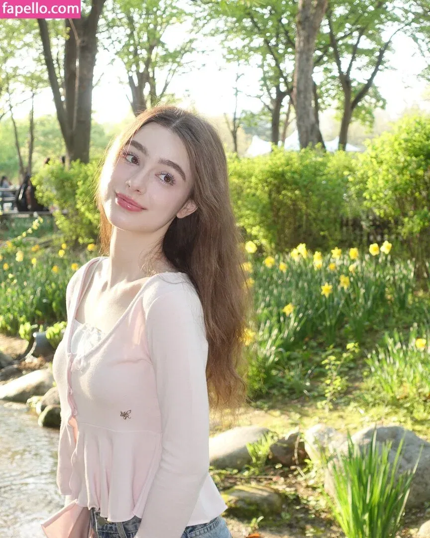 Dasha Taran Onlyfans Photo Gallery 