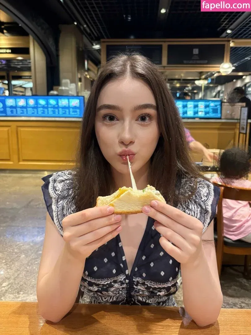 Dasha Taran Onlyfans Photo Gallery 