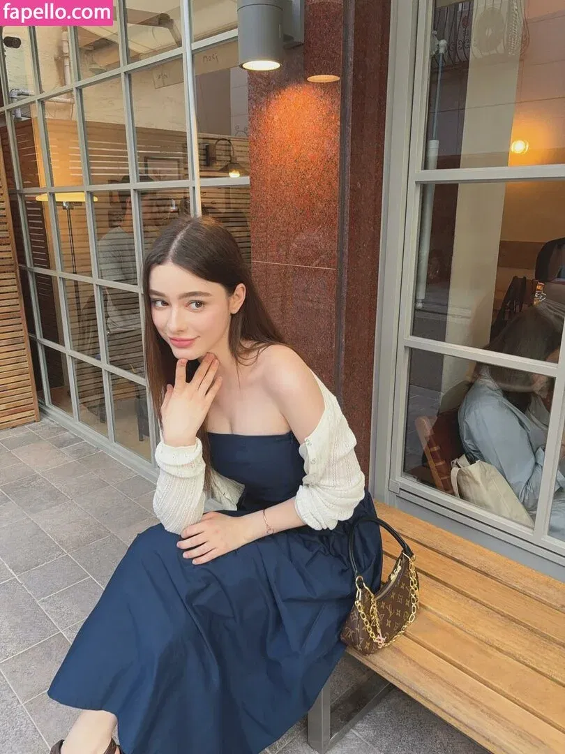 Dasha Taran Onlyfans Photo Gallery 