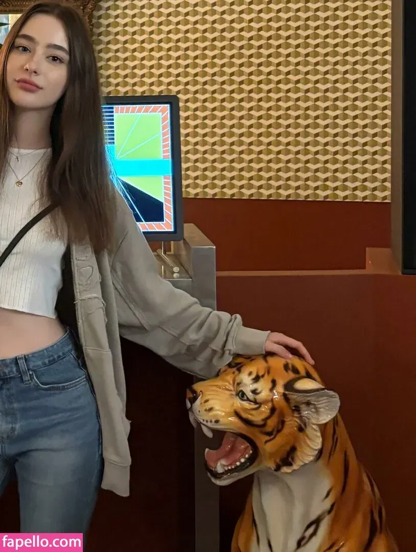 Dasha Taran Onlyfans Photo Gallery 