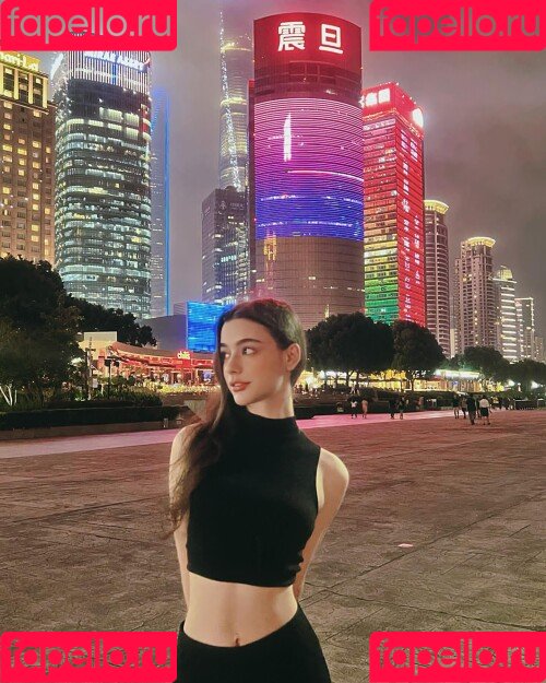 Dasha Taran Onlyfans Photo Gallery 