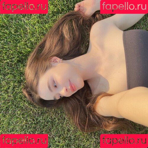 Dasha Taran Onlyfans Photo Gallery 