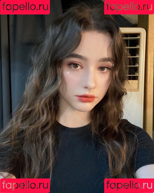 Dasha Taran Onlyfans Photo Gallery 