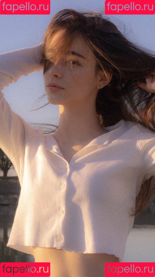 Dasha Taran Onlyfans Photo Gallery 