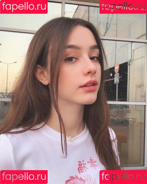 Dasha Taran Onlyfans Photo Gallery 