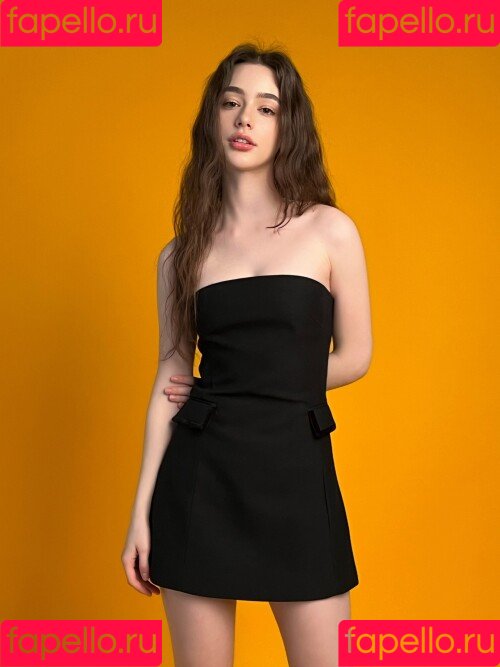 Dasha Taran Onlyfans Photo Gallery 