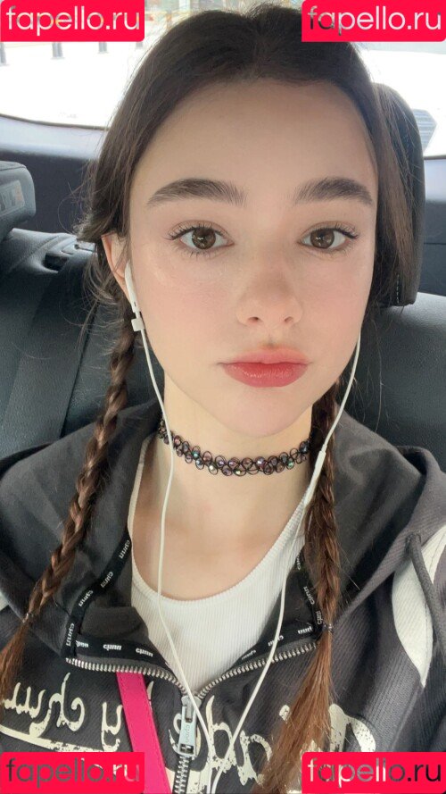 Dasha Taran Onlyfans Photo Gallery 