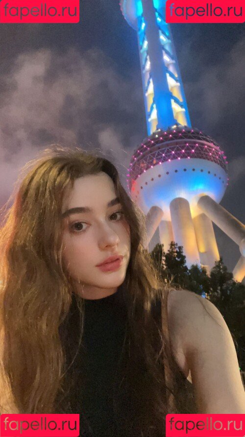 Dasha Taran Onlyfans Photo Gallery 