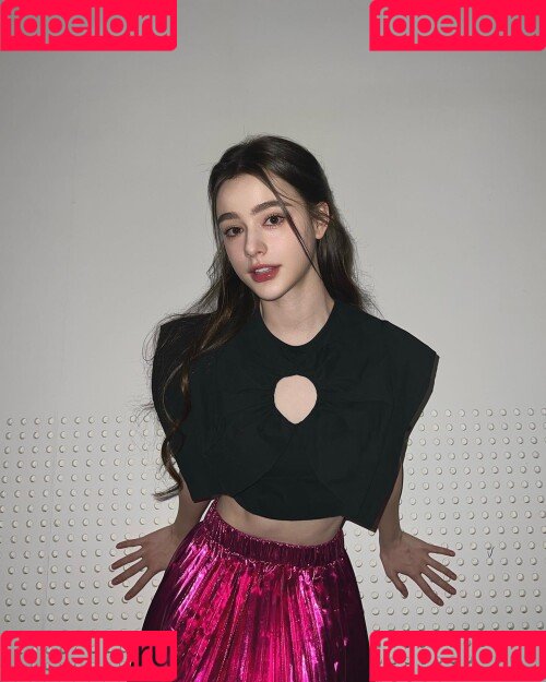 Dasha Taran Onlyfans Photo Gallery 