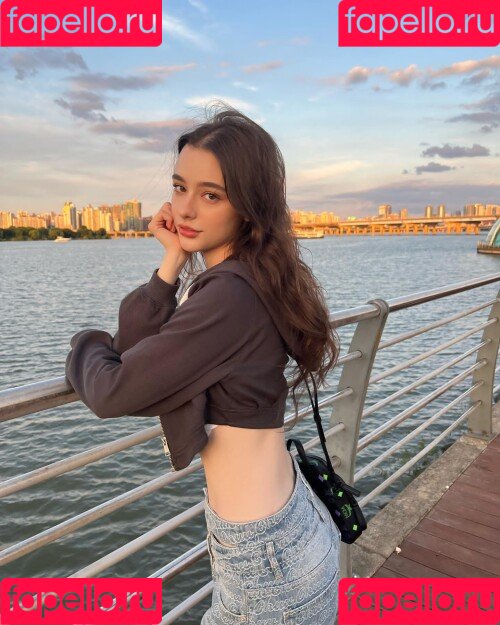 Dasha Taran Onlyfans Photo Gallery 
