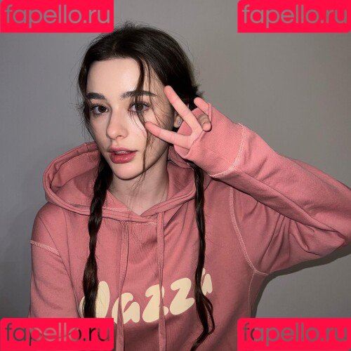 Dasha Taran Onlyfans Photo Gallery 