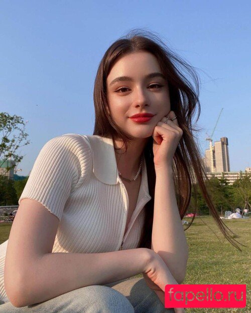 Dasha Taran Nude Onlyfans Photo 7