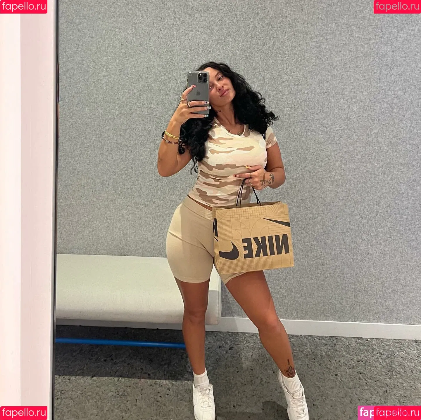 Sally.Spice Onlyfans Photo Gallery 