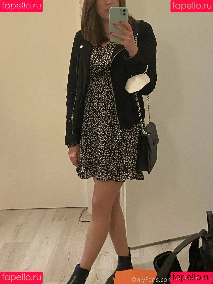 miadelicious Onlyfans Photo Gallery 