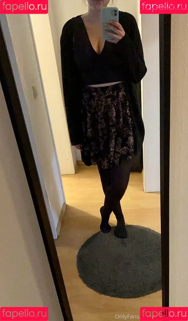 miadelicious Onlyfans Photo Gallery 