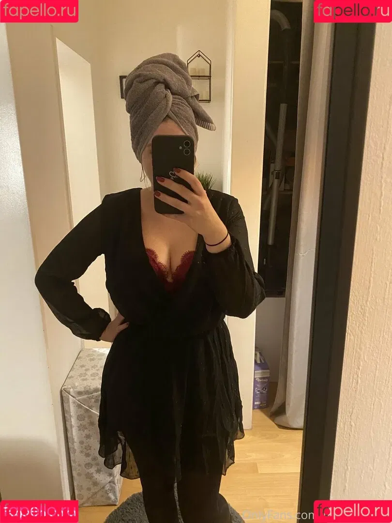 miadelicious Onlyfans Photo Gallery 