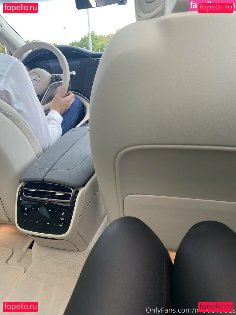 miadelicious Onlyfans Photo Gallery 