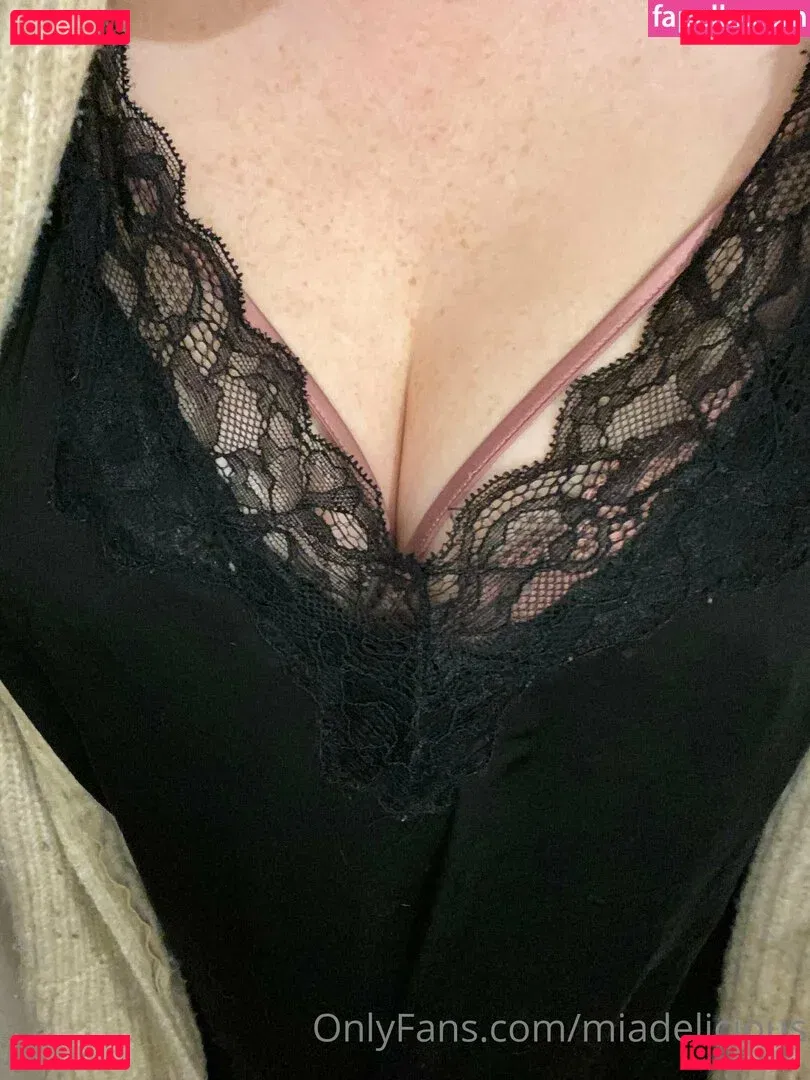 miadelicious Onlyfans Photo Gallery 