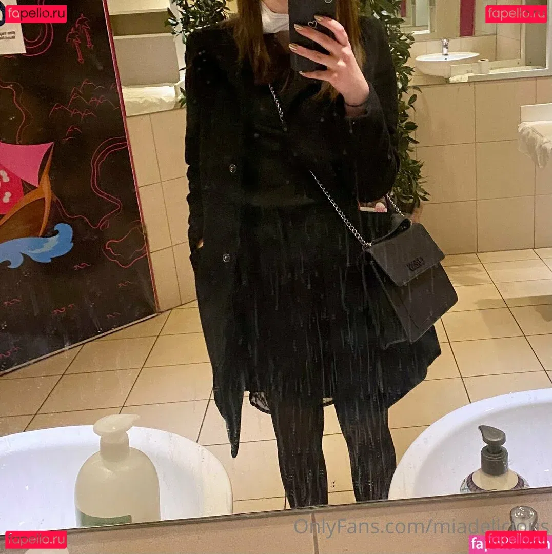 miadelicious Onlyfans Photo Gallery 