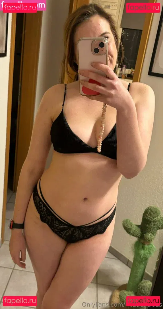 miadelicious Onlyfans Photo Gallery 