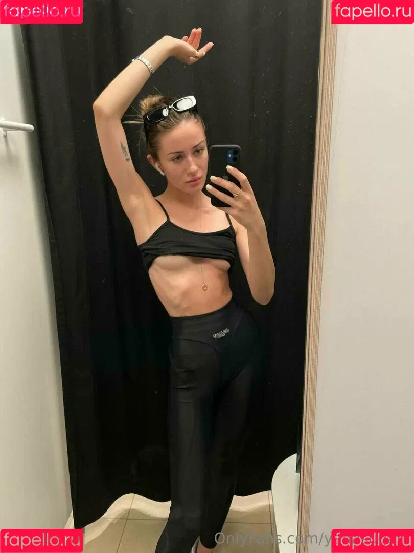 yanasugarr Onlyfans Photo Gallery 
