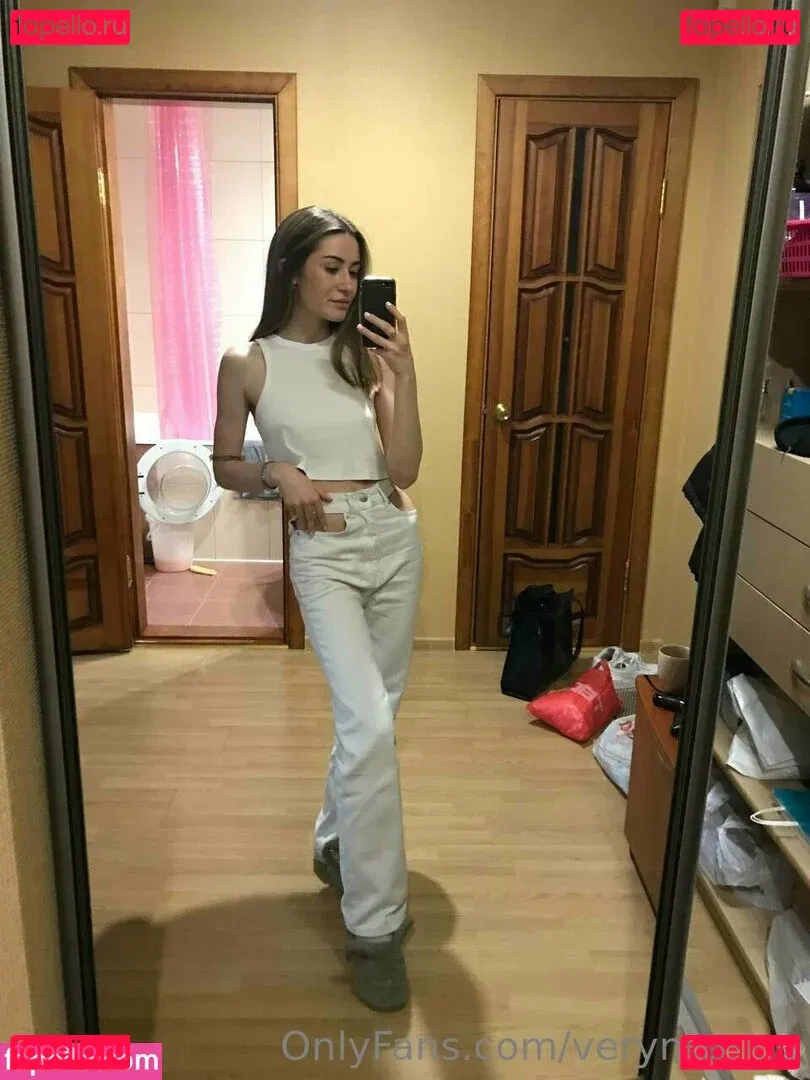 yanasugarr Onlyfans Photo Gallery 