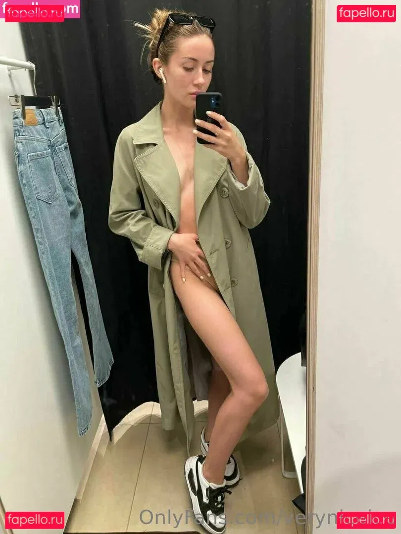 yanasugarr Onlyfans Photo Gallery 