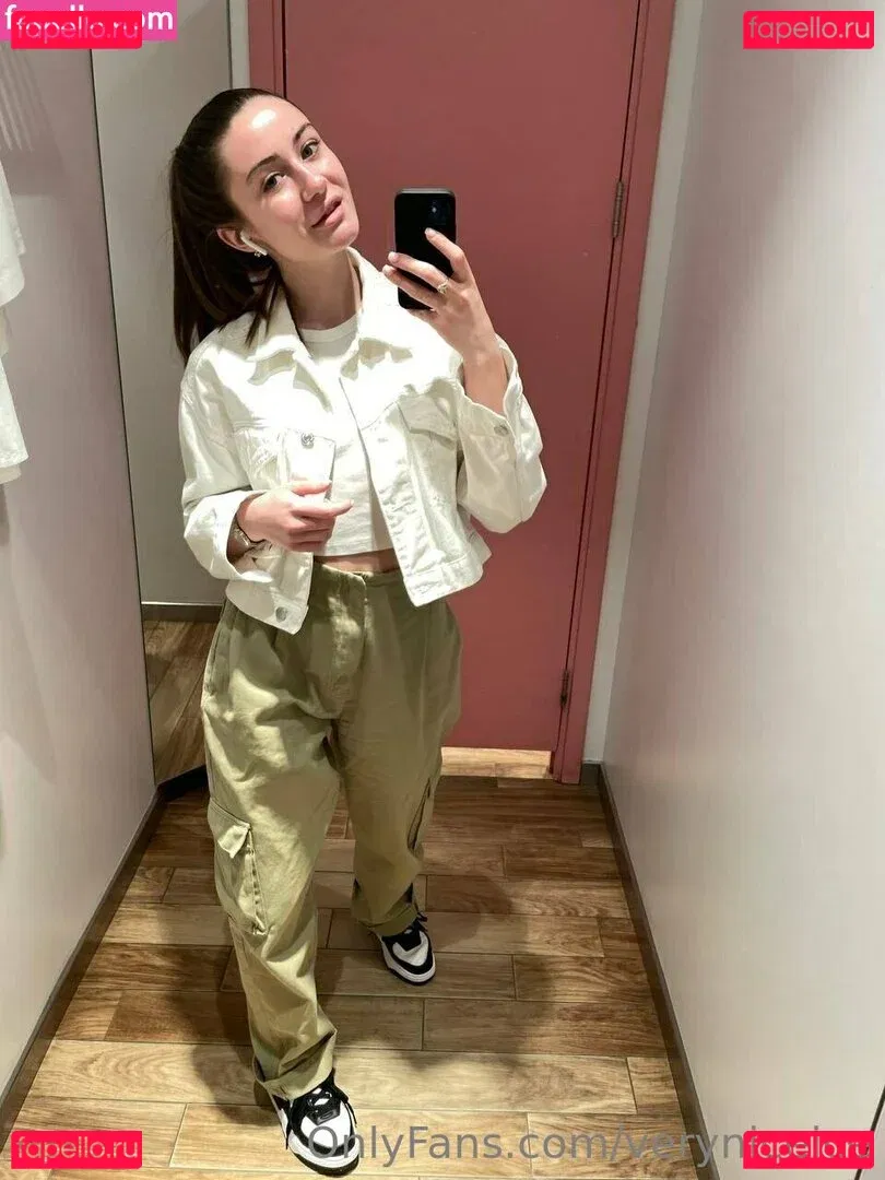 yanasugarr Onlyfans Photo Gallery 