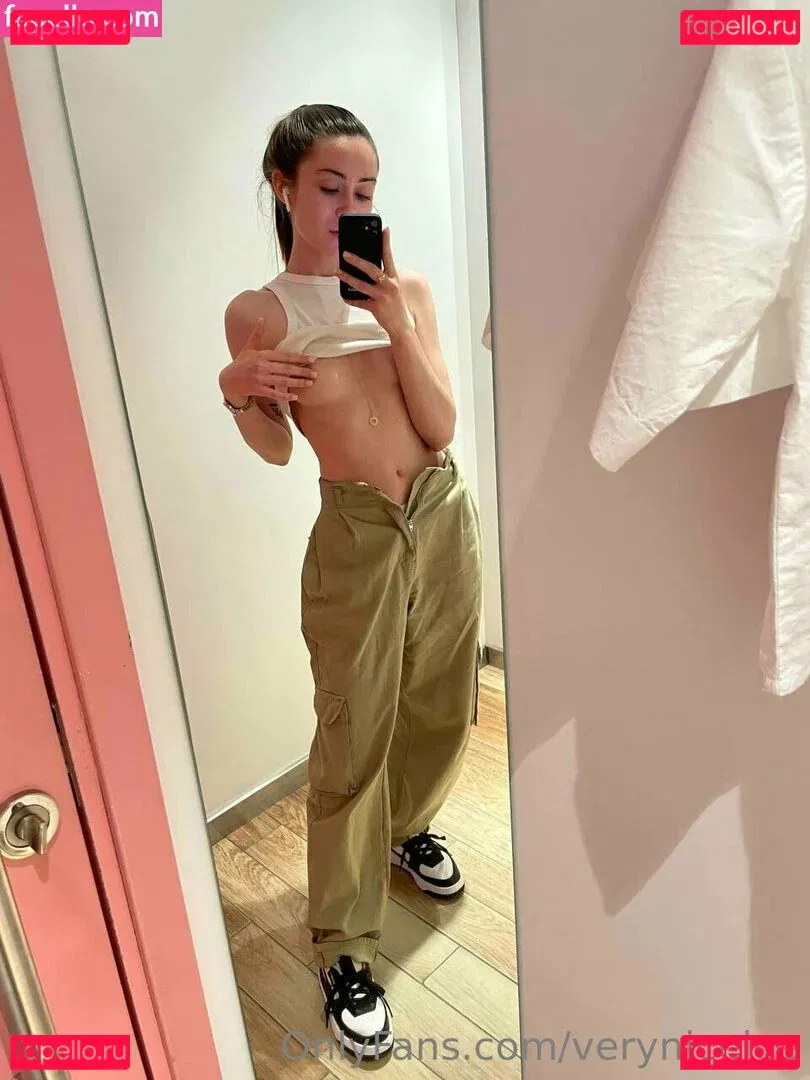 yanasugarr Onlyfans Photo Gallery 