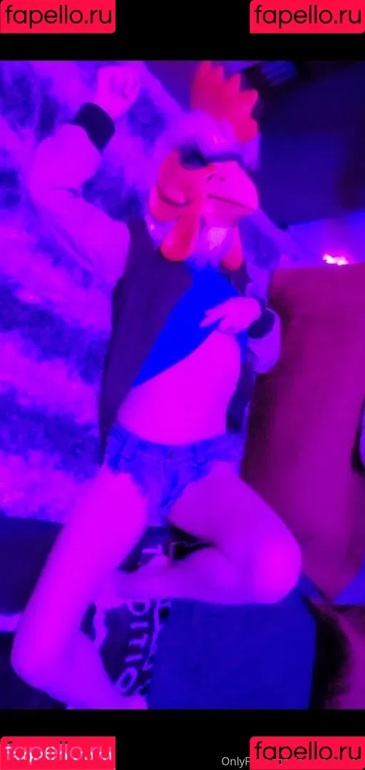 nomnstromn Onlyfans Photo Gallery 