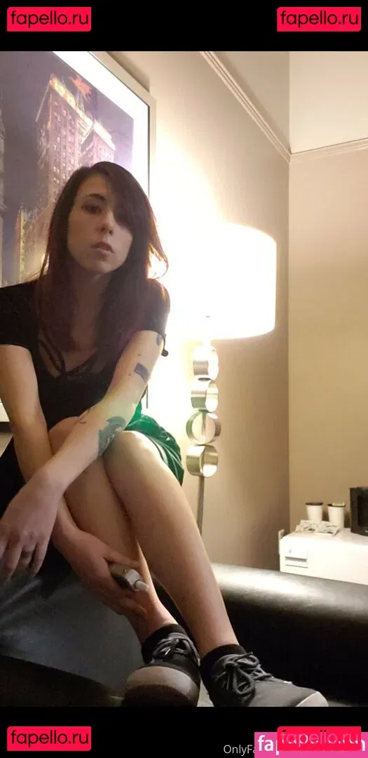 nomnstromn Onlyfans Photo Gallery 