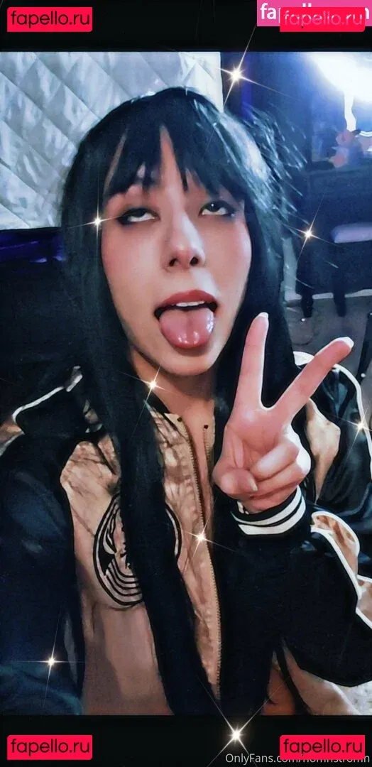 nomnstromn Onlyfans Photo Gallery 