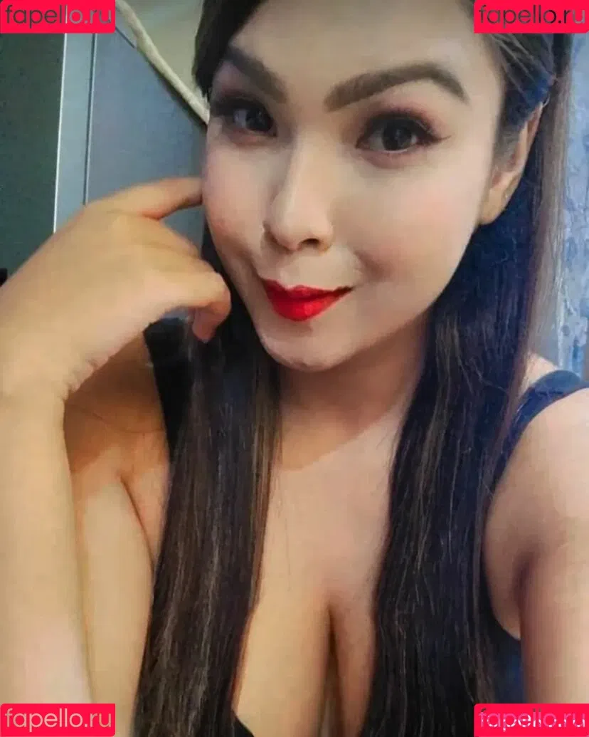 Richa Dutt Onlyfans Photo Gallery 