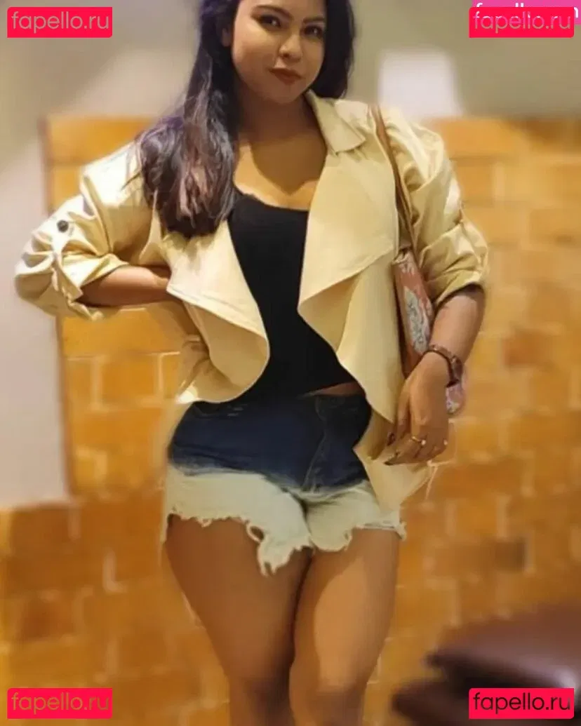 Richa Dutt Onlyfans Photo Gallery 