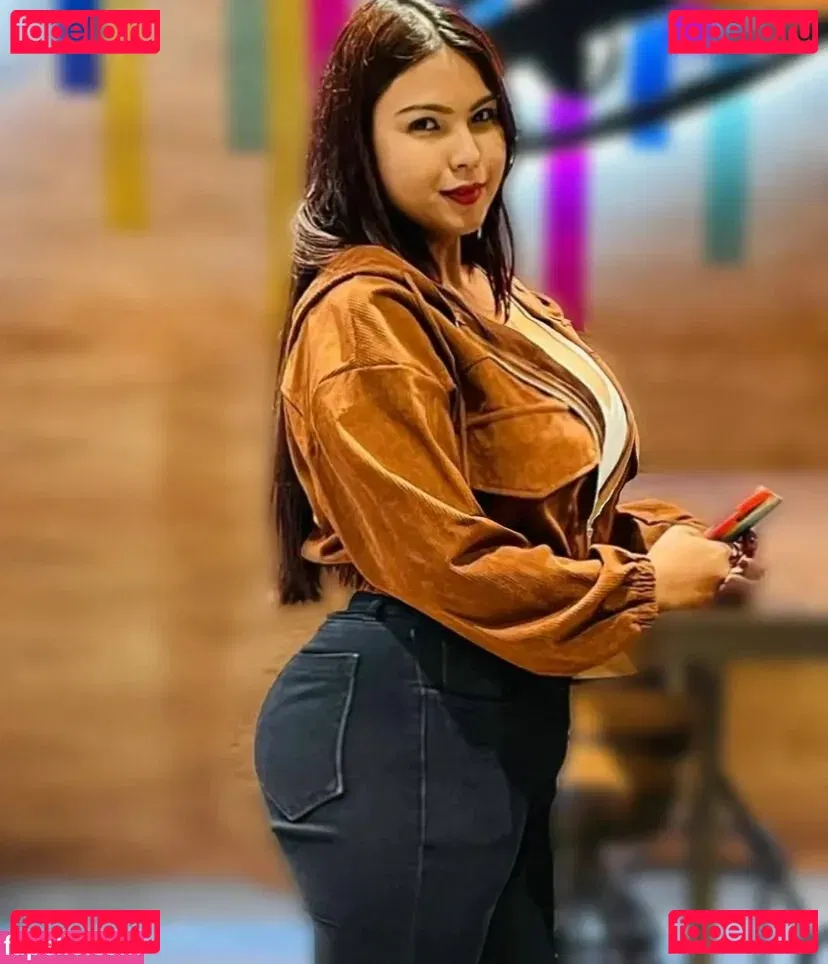 Richa Dutt Onlyfans Photo Gallery 