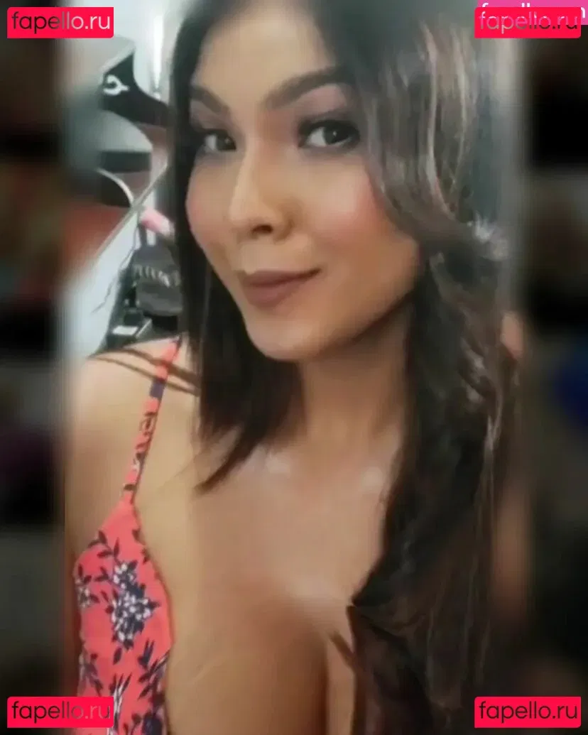 Richa Dutt Onlyfans Photo Gallery 