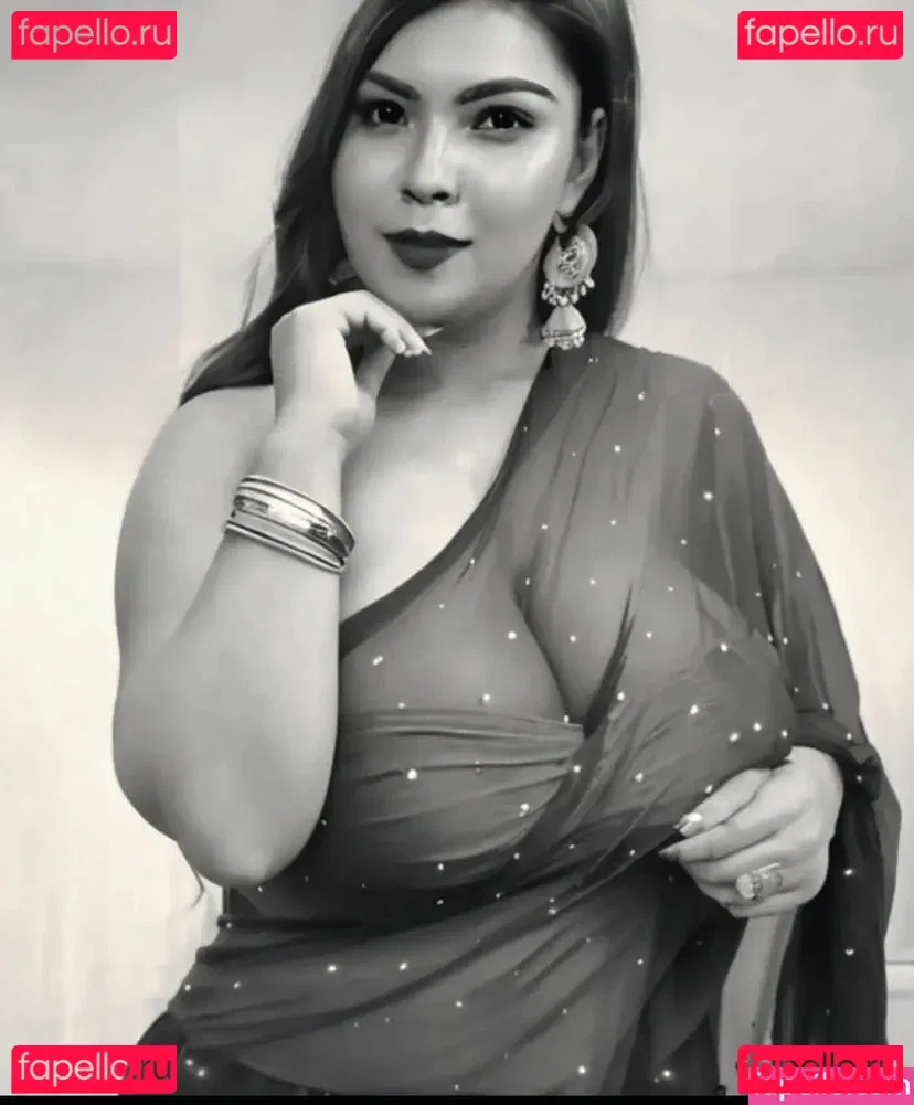 Richa Dutt Onlyfans Photo Gallery 