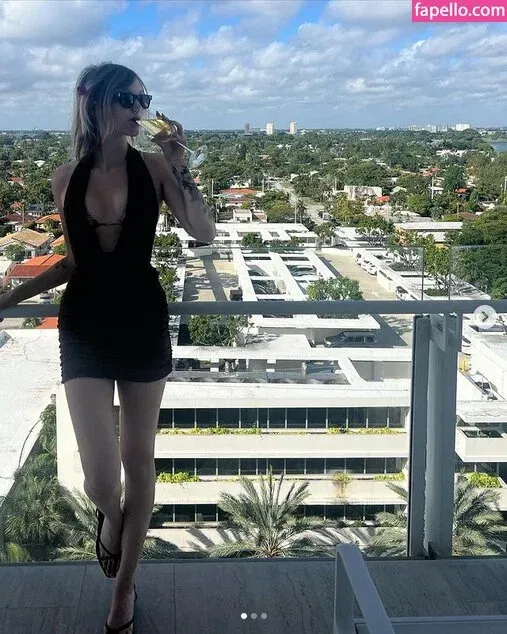 Grace VanderWaal Onlyfans Photo Gallery 