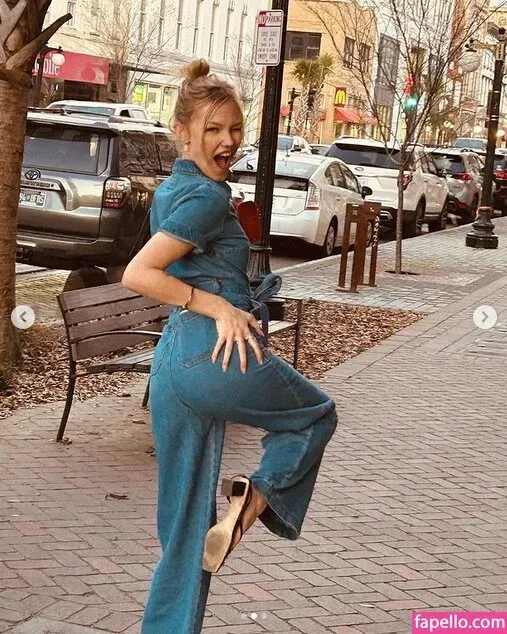 Grace VanderWaal Onlyfans Photo Gallery 