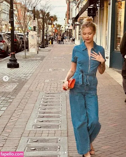 Grace VanderWaal Onlyfans Photo Gallery 