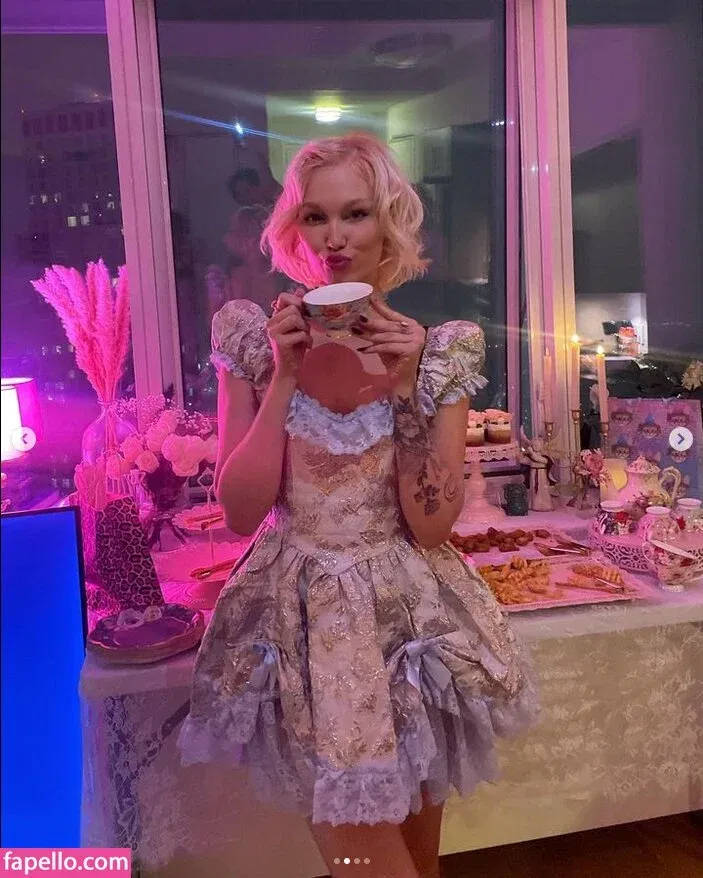 Grace VanderWaal Onlyfans Photo Gallery 