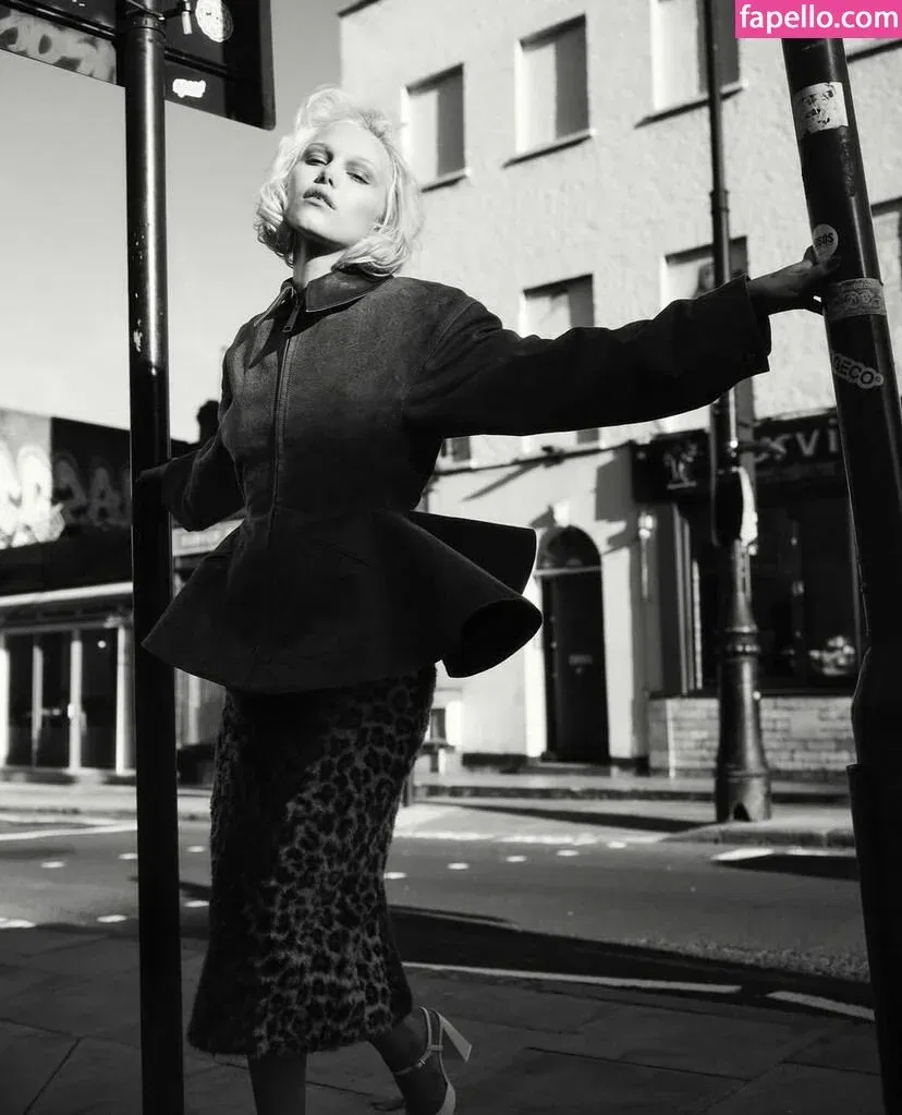 Grace VanderWaal Onlyfans Photo Gallery 