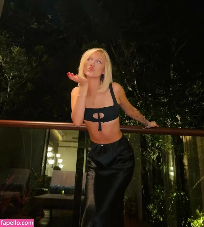 Grace VanderWaal Onlyfans Photo Gallery 